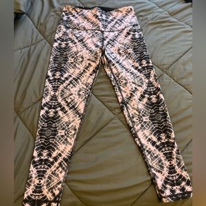 Victoria sport size medium legging